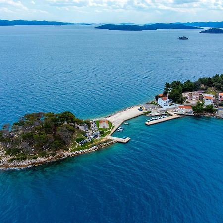 Apartments With A Parking Space Savar, Dugi Otok - 8127 المظهر الخارجي الصورة